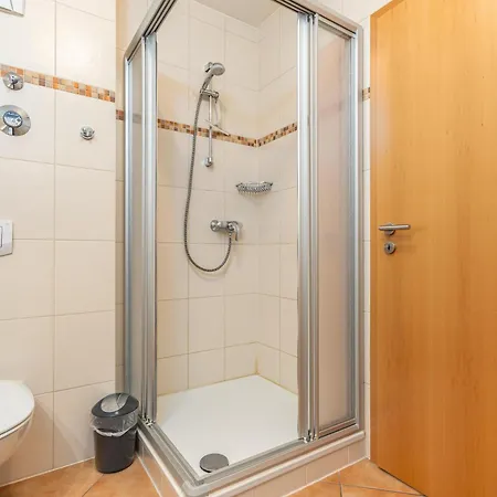 Hafenstrasse 28 2 Stadtgefluester * Zingst